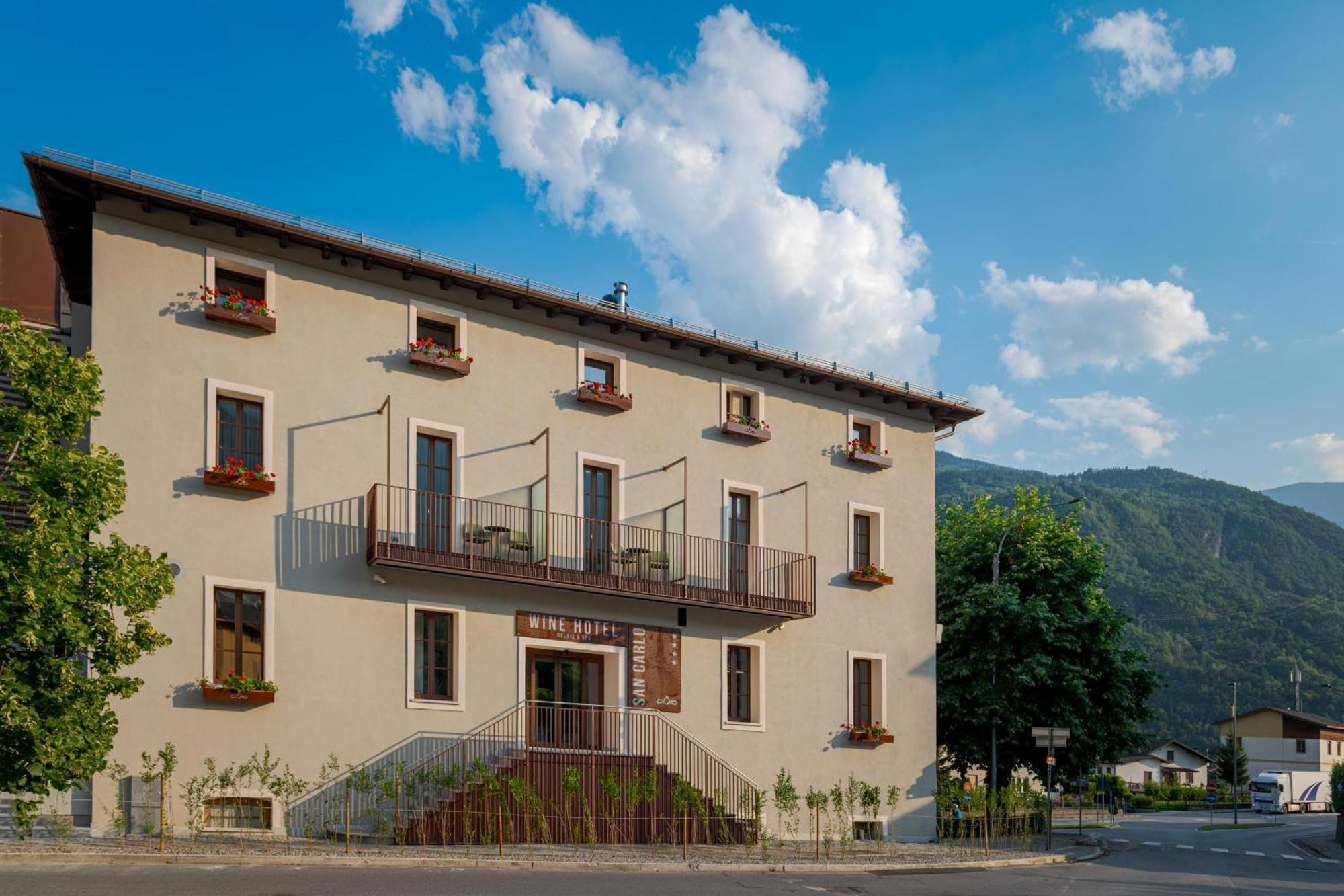 Wine Hotel San Carlo - Relais & Spa - Boutique Hotel Chiuro Exterior photo
