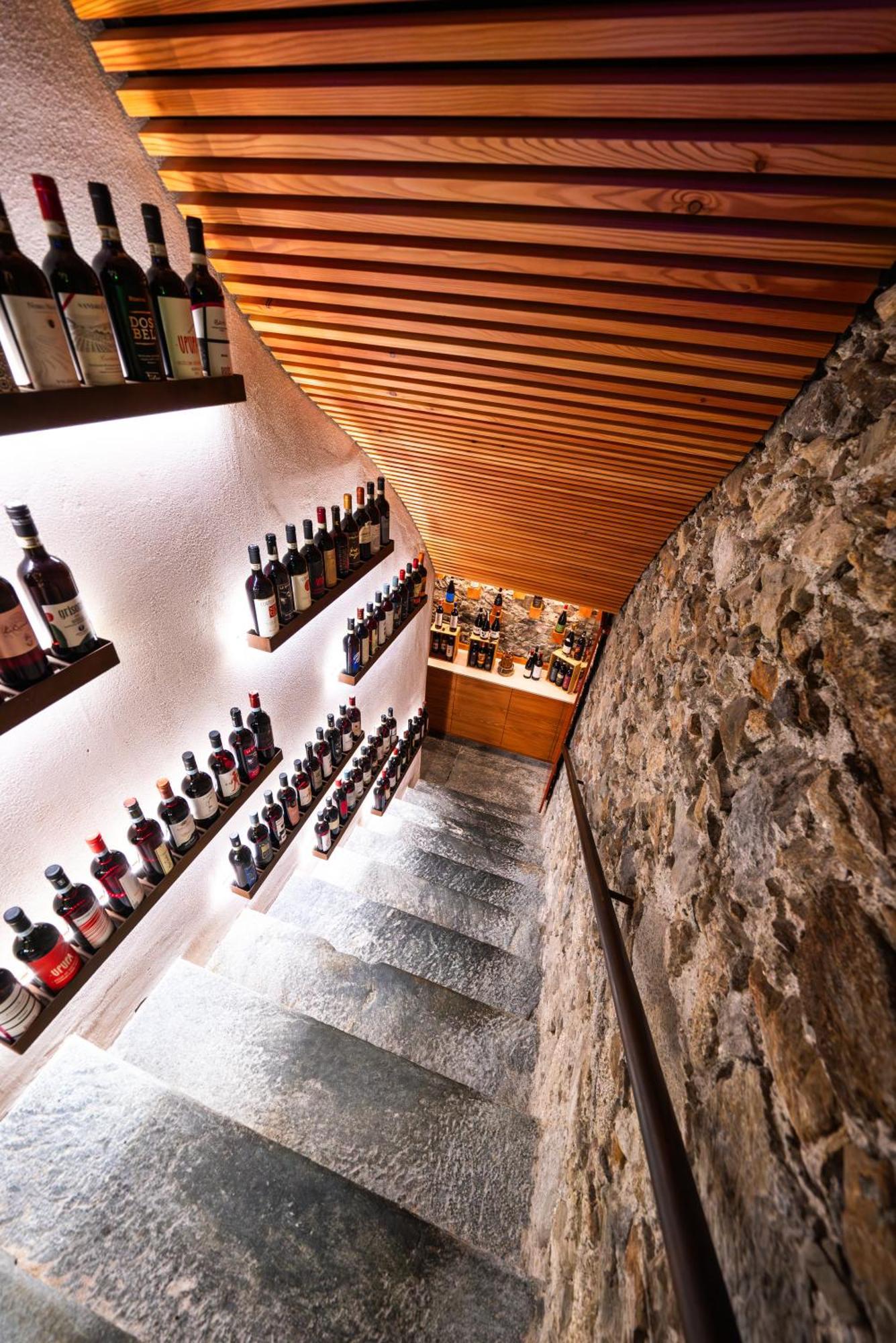 Wine Hotel San Carlo - Relais & Spa - Boutique Hotel Chiuro Exterior photo